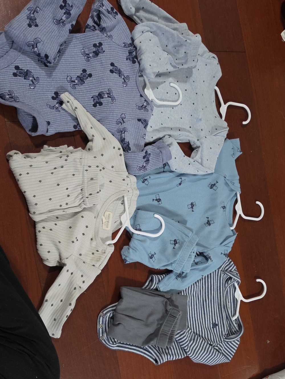 GAP Baby Matching Long-Sleeve Bodysuit Set in Light Blue, Cream & Gray